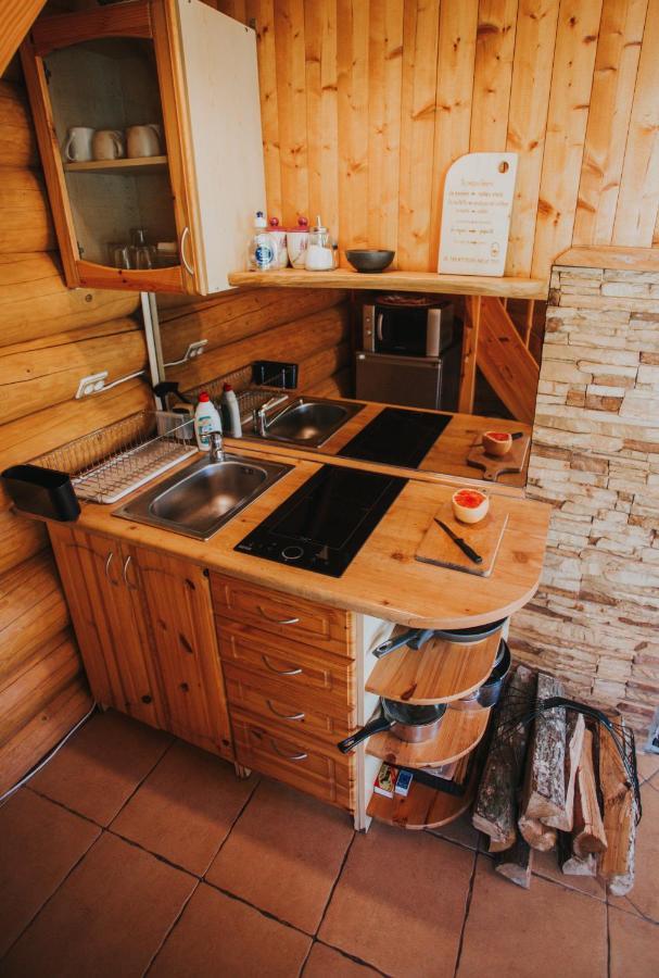 Brivdienu Maja Ar Pirti "Strautkalni" Ieriki Extérieur photo