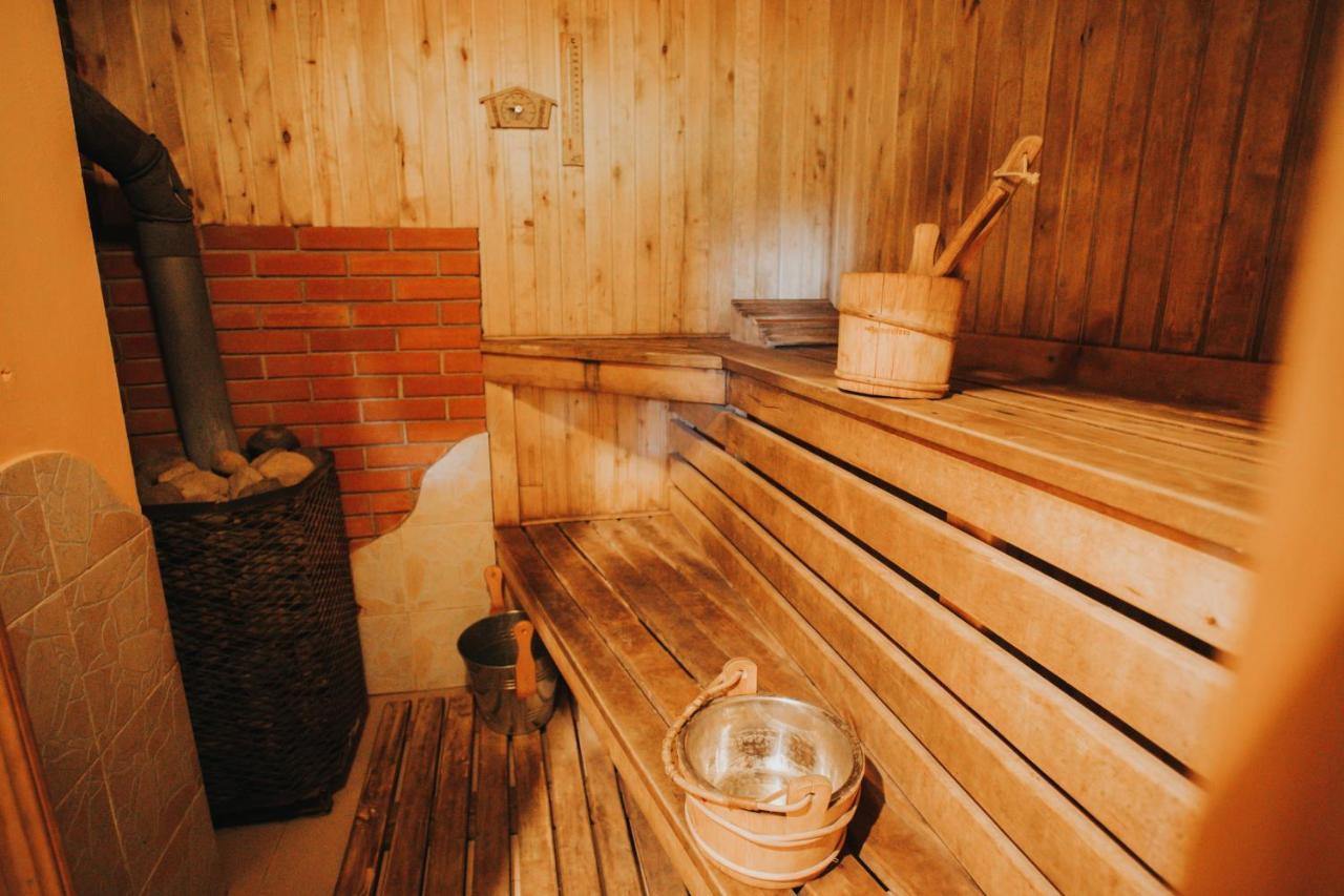 Brivdienu Maja Ar Pirti "Strautkalni" Ieriki Extérieur photo